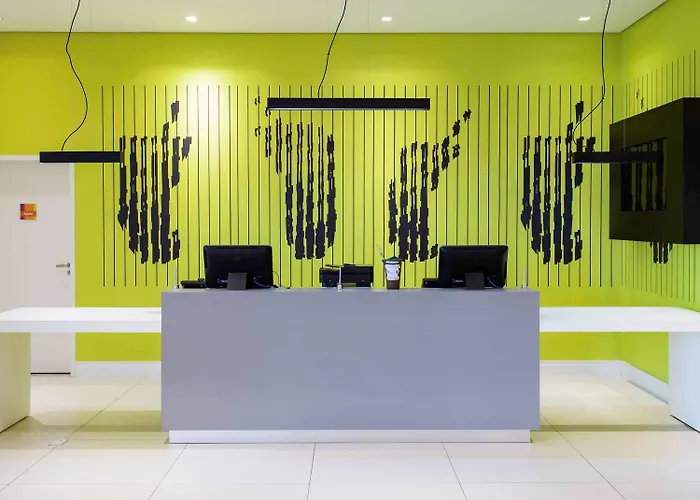 Ibis Styles Ponta PoraHotel Em